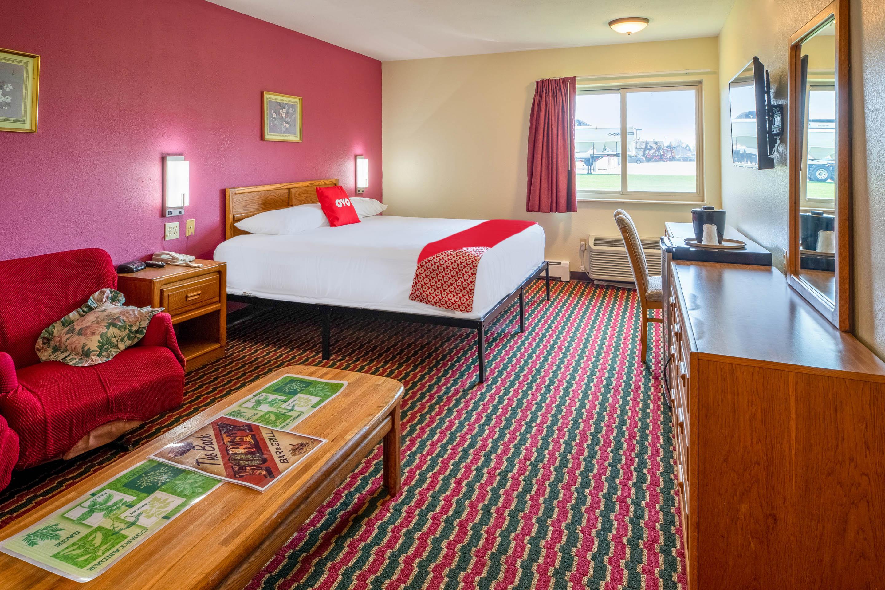 Oyo Hotel Chesaning Route 52 & Hwy 57 Dış mekan fotoğraf