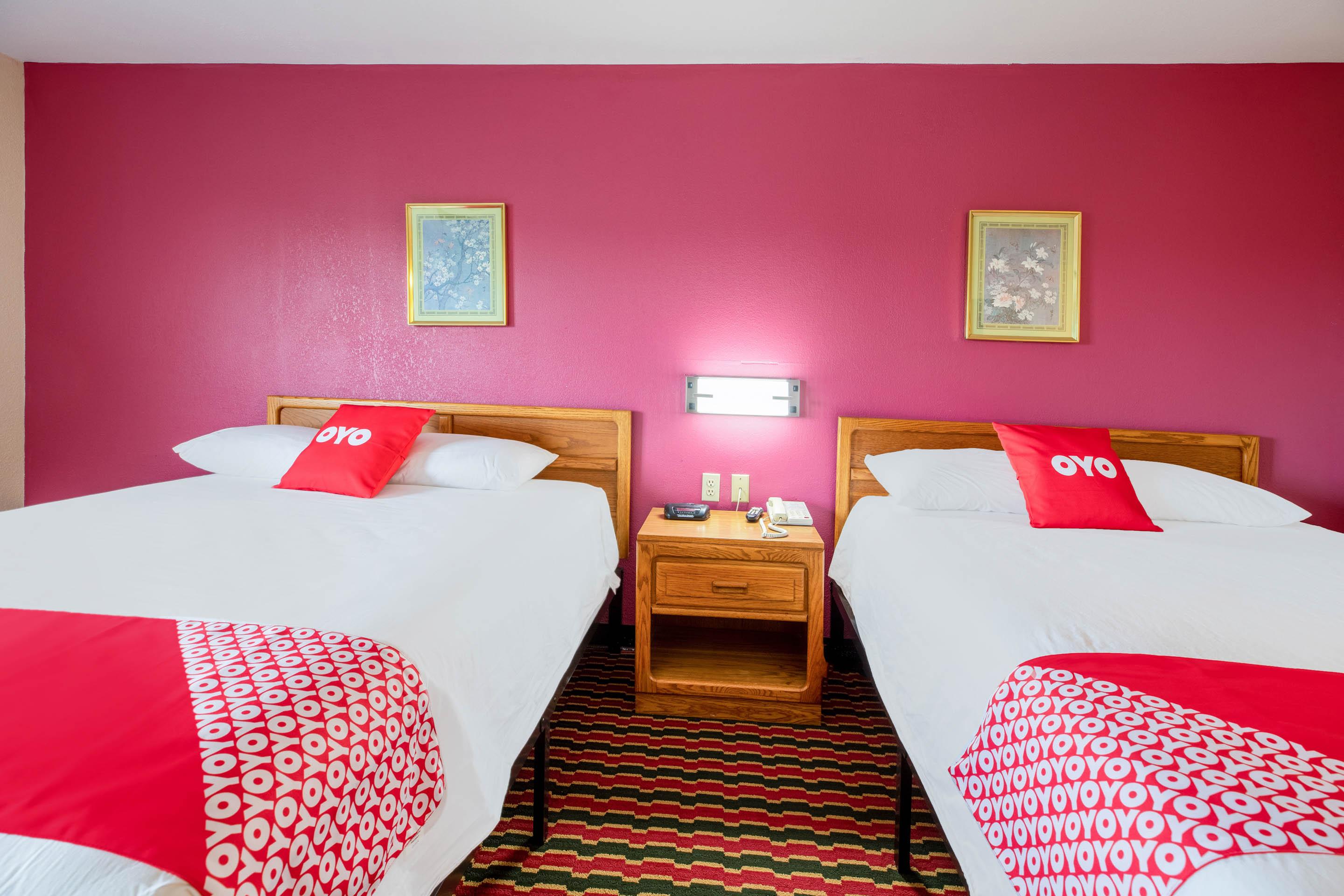 Oyo Hotel Chesaning Route 52 & Hwy 57 Dış mekan fotoğraf