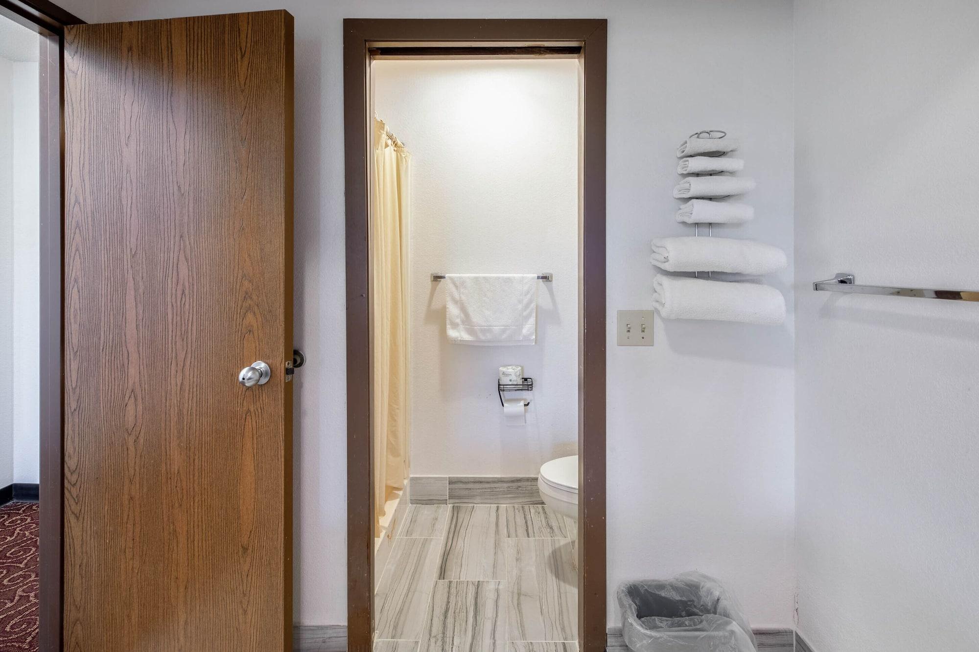 Oyo Hotel Chesaning Route 52 & Hwy 57 Dış mekan fotoğraf