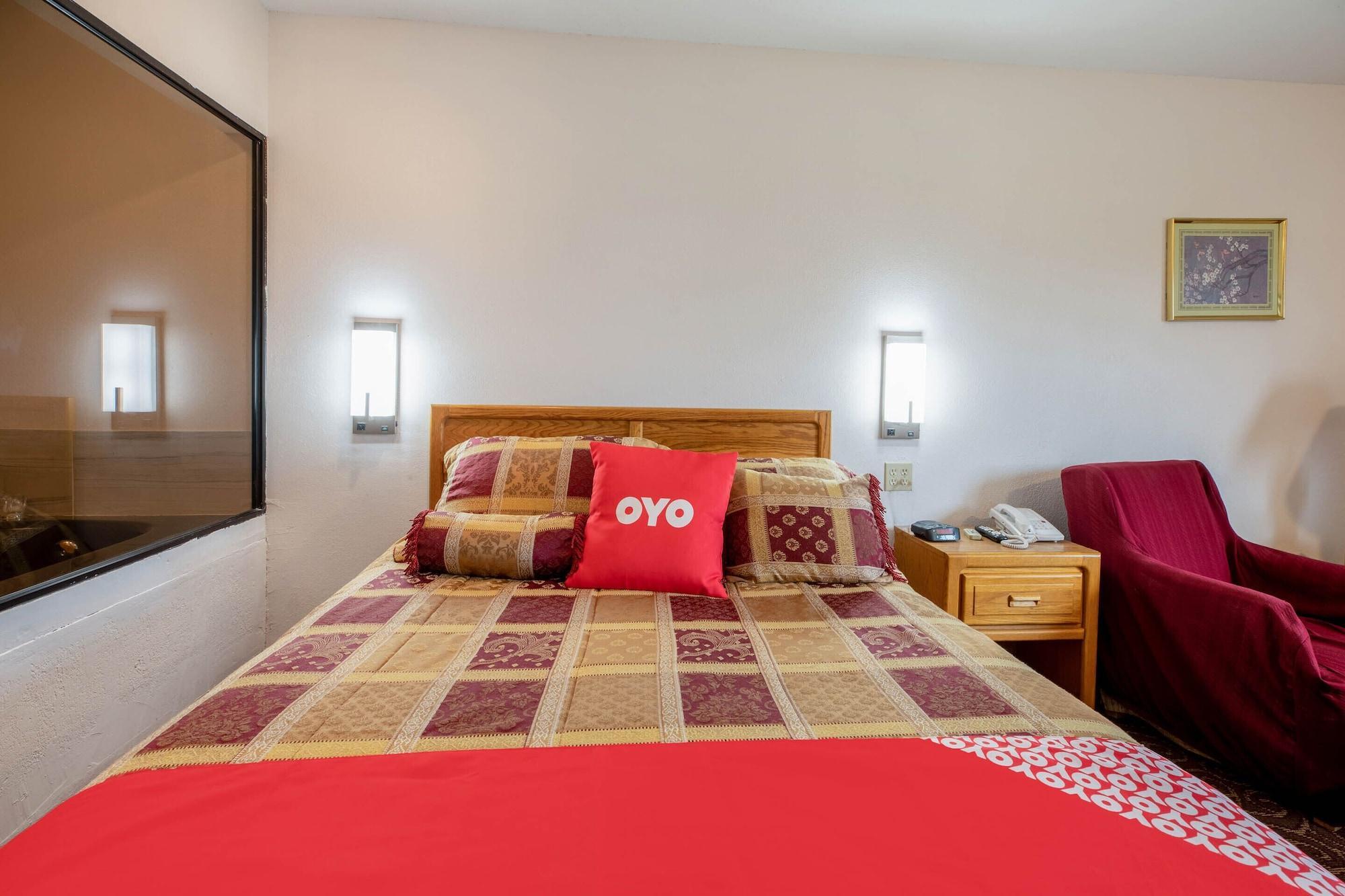 Oyo Hotel Chesaning Route 52 & Hwy 57 Dış mekan fotoğraf