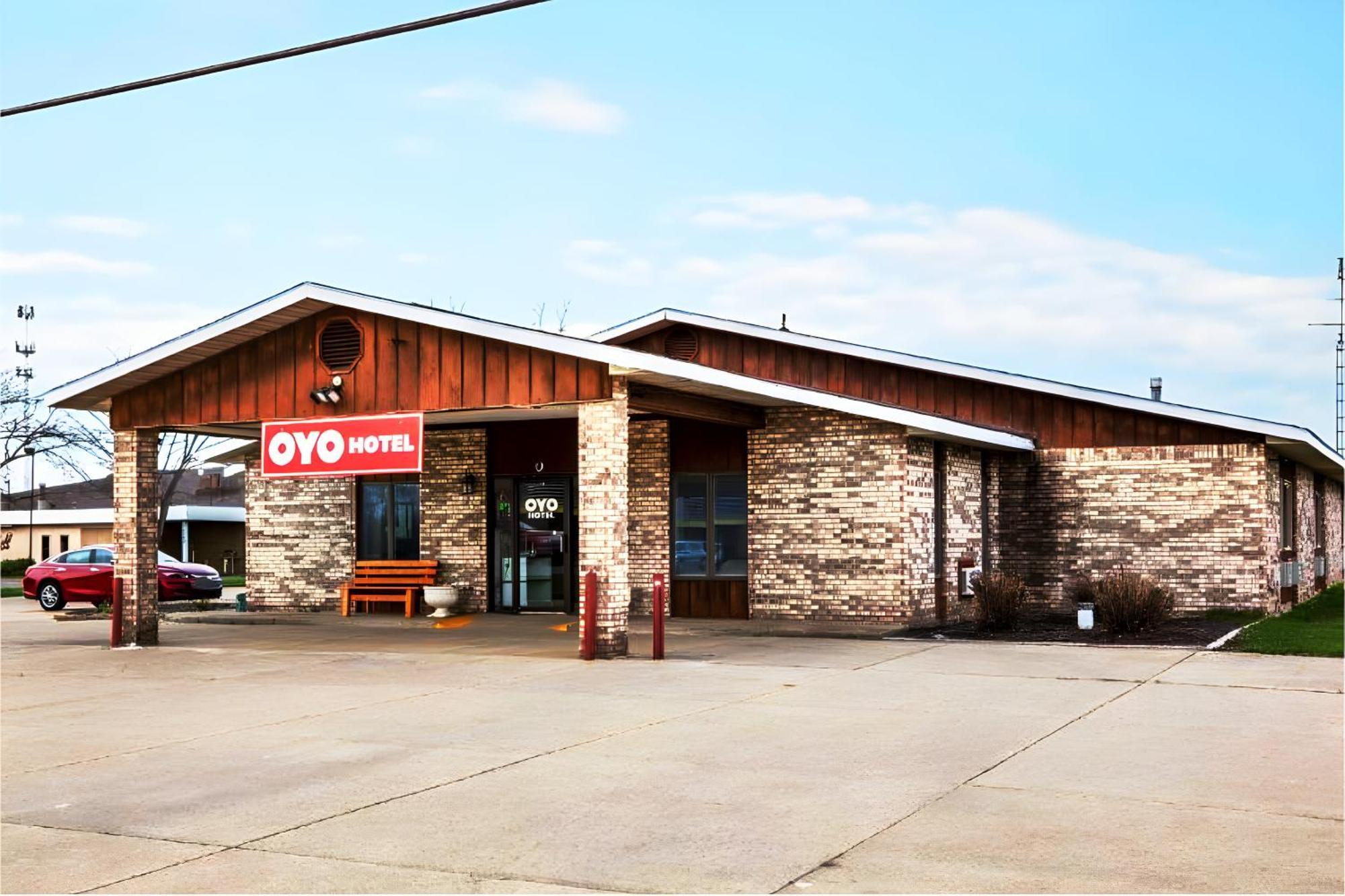 Oyo Hotel Chesaning Route 52 & Hwy 57 Dış mekan fotoğraf